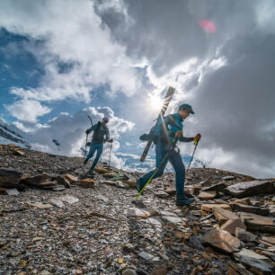 Benedikt Böhm a Prakash Sherpa, expedice Himlung Himal (7126 m). 2022.