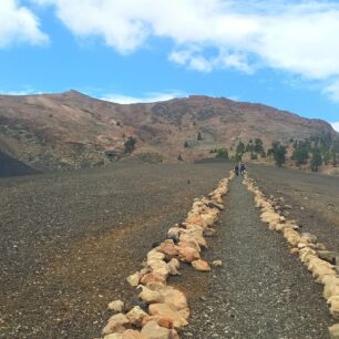 Přechod na druhou stranu masivu, trek přes vyhlídkový vrchol Guajara, Tenerife, Kanárské ostrovy.