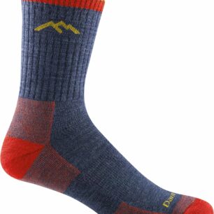 Ponožky Darn Tough zabraňují vzniku puchýřů, odvádějí vlhkost, odolávají zápachu, nekloužou a vynikají bezkonkurenční odolností.