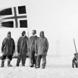 Oblečení Devold prověřila expedice Roalda Amundsena, který jako první v historii stanul na jižním pólu.