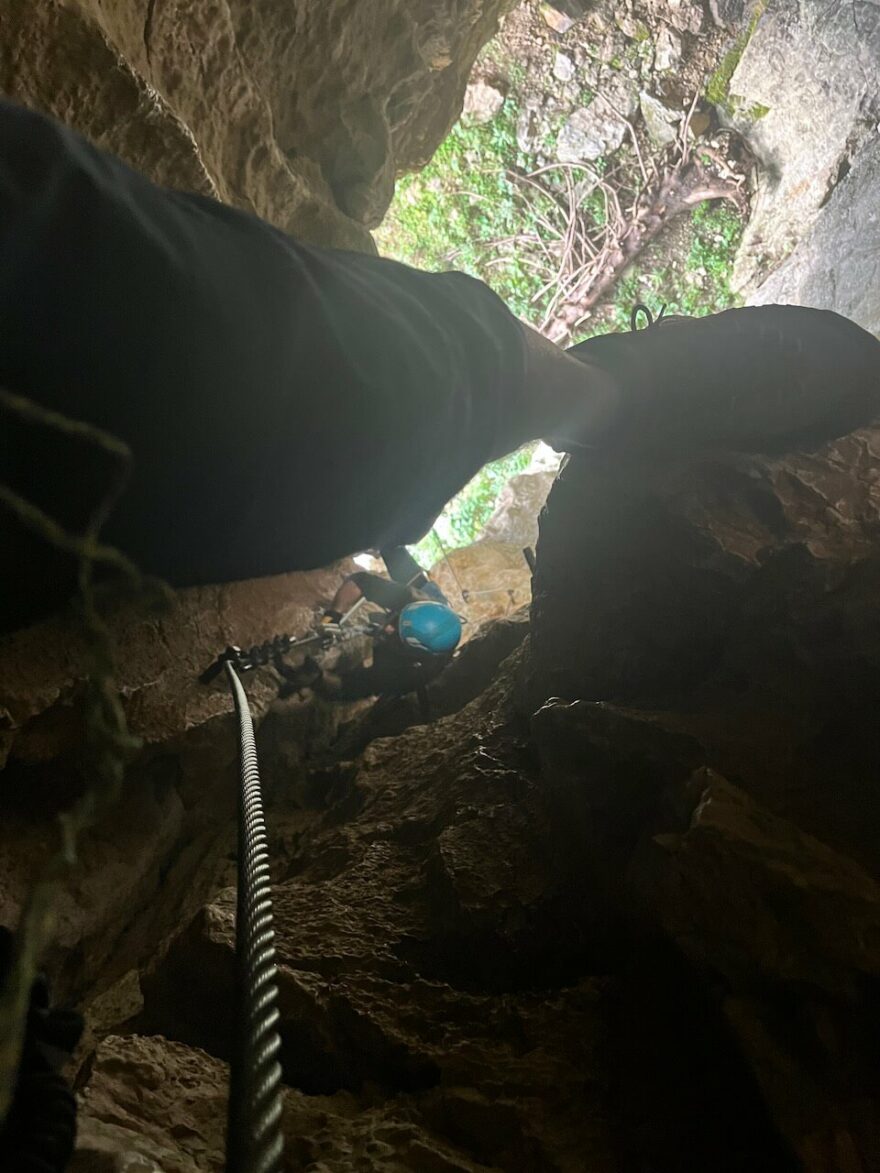 Ferrata Kaiser Franc Josef Klettersteig navazuje na ferratu Rosslochhöhlen, která vás zavede do útrob jeskyně Rossloch.