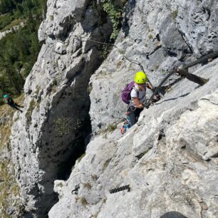 Ferrata Kaiser Franc Josef Klettersteig navazuje na ferratu Rosslochhöhlen, která vás zavede do útrob jeskyně Rossloch.