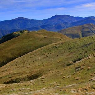 Apeniny jsou horské pásmo procházející napříč celou Itálií tvořící tak jakousi páteř země