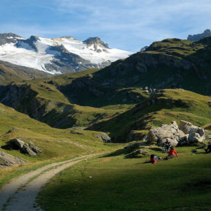 Trek národním parkem Gran Paradiso vás zavede do zelených svěžích údolí Grajských Alp, Itálie.