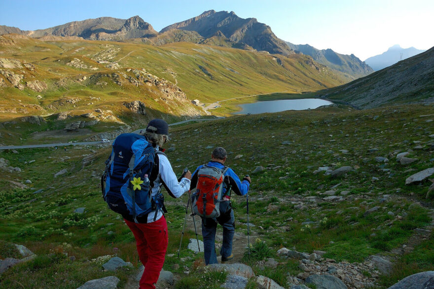 Trek Gran Paradiso vás zavede do zelených svěžích údolí s modrými hladinami jezer