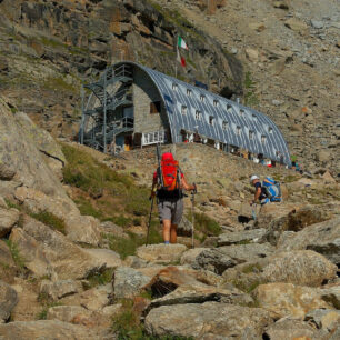 Chata Victor Emmanuell II na treku Gran Paradiso