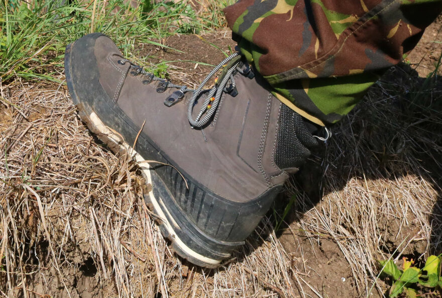 Obuv MT 900 využívá podrážku Vibram Mulaz