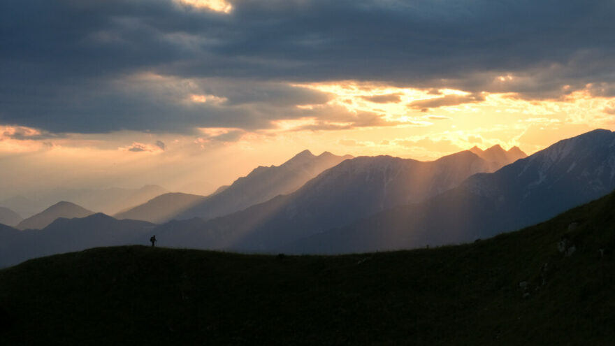 Matúš Lašan společně s manželkou Annou tvoří pár, který žije své nejlepší chvíle na nohou a co nejdál od civilizace