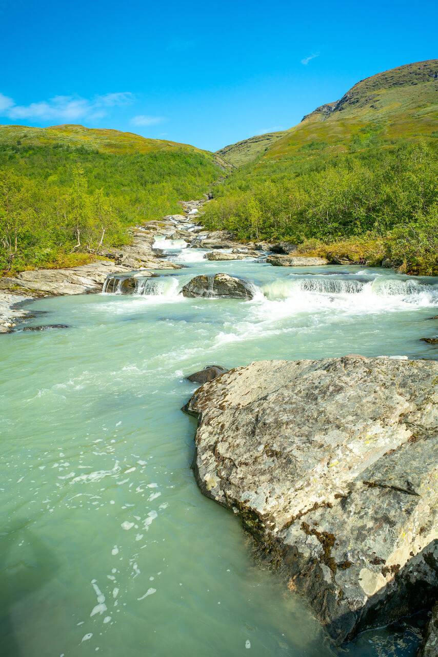Delta řeky Rapy, která je považována za jedno z nejkrásnějších míst v Evropě, národní park Sarek ve švédské Arktidě