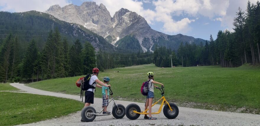 Sjezd na koloběžkách v Biberwieru