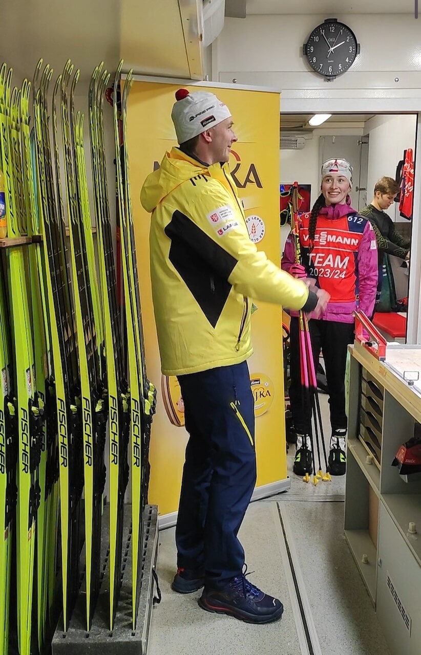 Reprezentační servismani radí, jak namazat běžky vosky bez fluoru