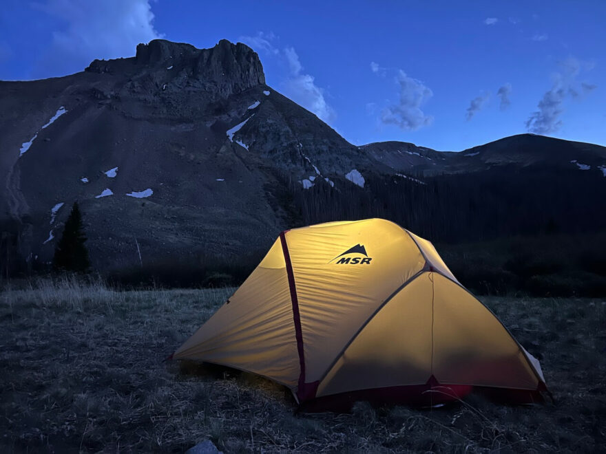 Usínáme se stmíváním, Wyoming, CDT, USA