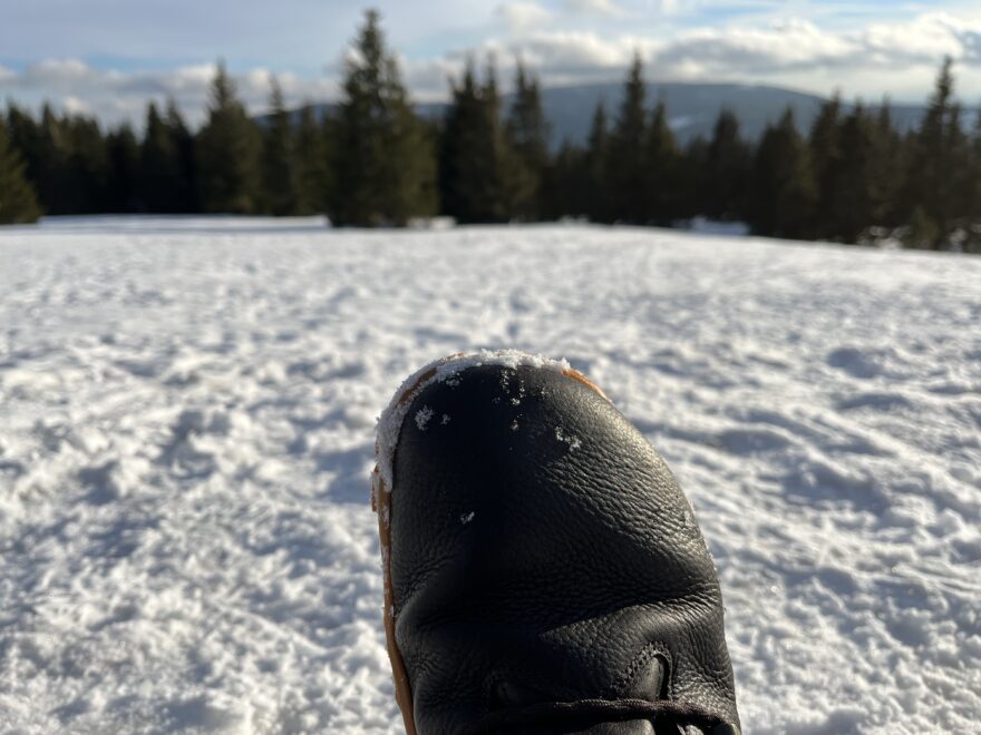 Testování bot VIVOBAREFOOT Tracker Forest ESC v Krkonoších.