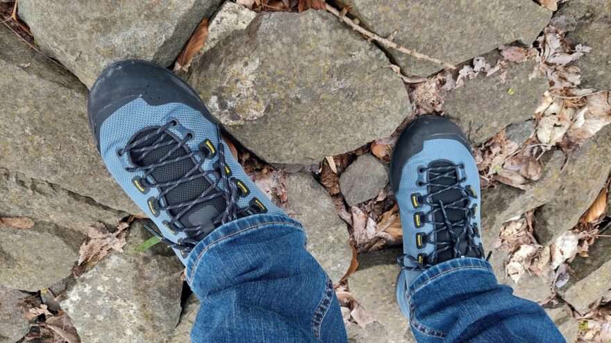 Nástupovky SIMOND EDGE na začátku testování