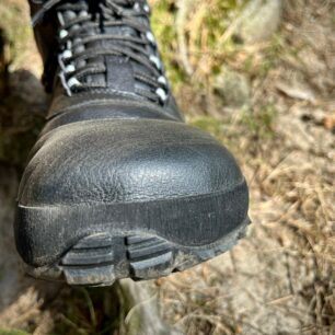 Detail ochrany špičky bot Ahinsa shoes Hiker Comfort.