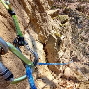 Značení poloviny lana je výrazné a určitě jej nepřehlédnete - SIMOND Vertika