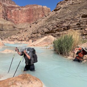 Hayduke Trail - 1 300 kilometrů dlouhá trasa pouštěmi a kaňony na Kolorádské plošině v Utahu a Arizoně