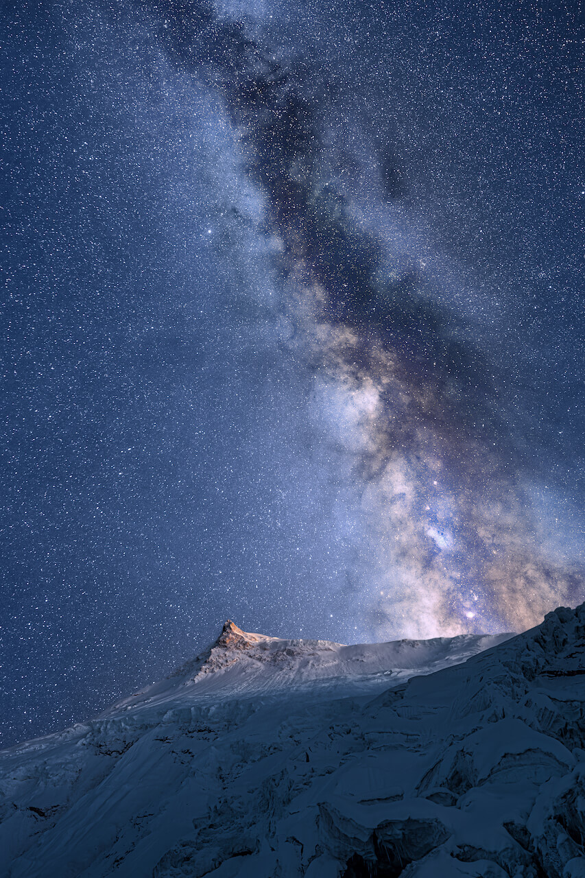 Petr Jan Juračka - vědec, učitel, fotograf, filmař, cestovatel, horolezec, manžel a otec dvou dětí.