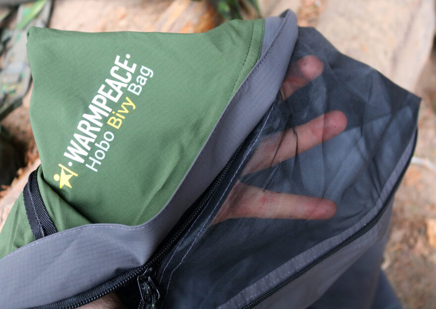 Mezi klady testovaného bivakovací pytle od Warmpeace patří v prvé řadě kvalitní moskytiéra