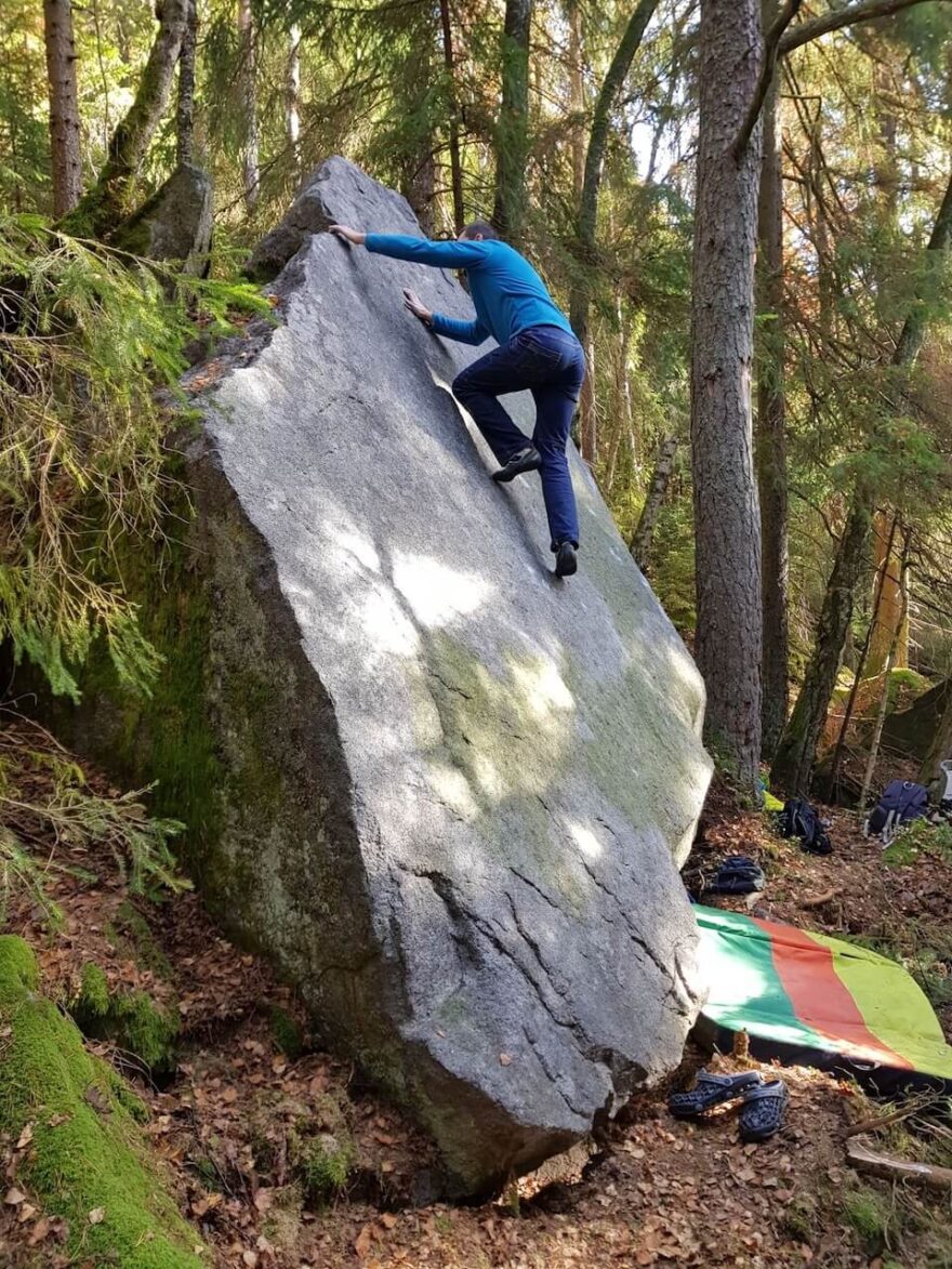 Oblast Loučovice je pokladem boulderingového lezení v jižních Čechách