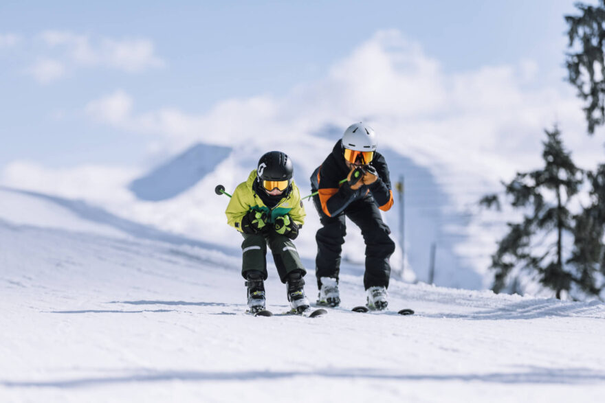 Rakouské středisko Skicircus Saalbach Hinterglemm Leogang Fieberbrunn je pro rodiny s dětmi vřelým místem s mnoha atrakcemi pro děti i dospělé. Foto Mia Knoll