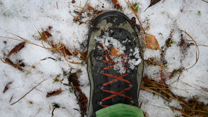 Testování pohorek LOWA RENEGADE GTX MID s prvním sněhem proběhlo 1 0 pro pohorky