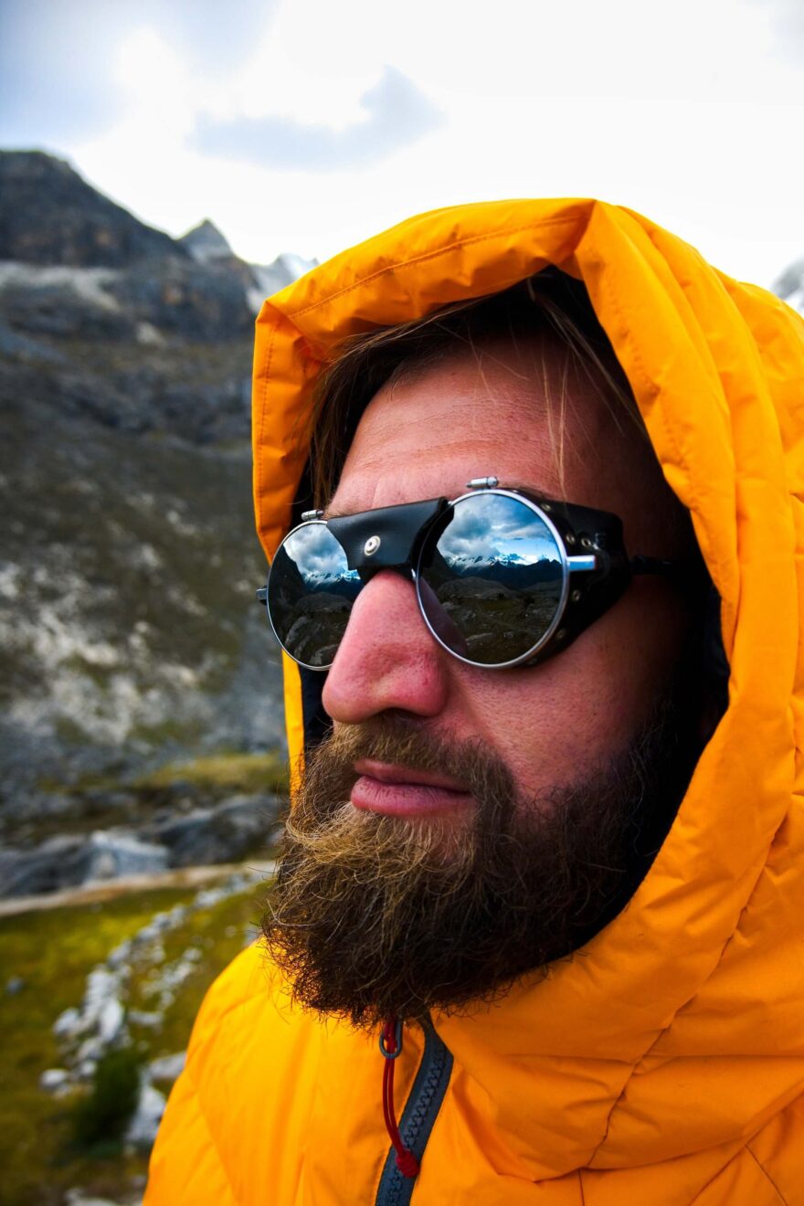 Detail kapuce péřovky WARMPEACE Hill Peak Jacket