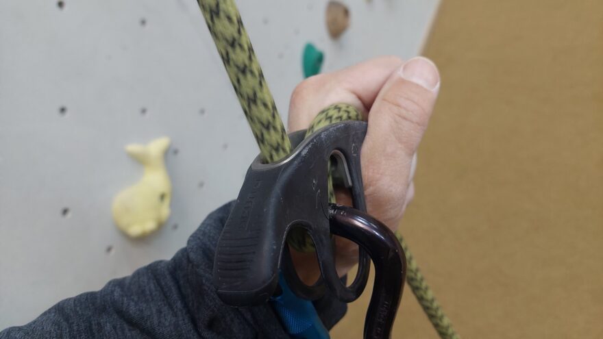 Brzdící lano i po zachycení pádu je stále pod kontrolou - OCÚN BOW