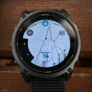 Plánování trasy je možné i přímo na hodinkách GARMIN Enduro 3