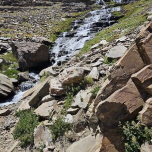 Horní část vodopádu po Laguna Hondera