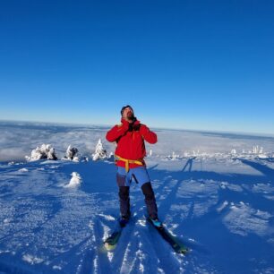Testování na skialpových lyžích během výstupu i ve sjezdu - PROGRESS ALPEN JKT