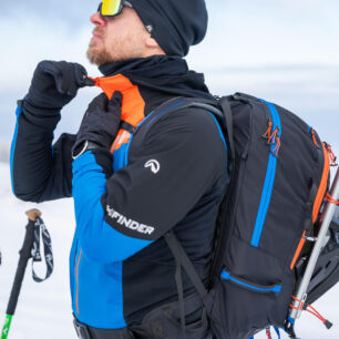 Hybridní ergonomické konstrukce u skialpové kolekce Northfinder reflektují anatomii lidského těla a kombinují kvalitní materiály umístěné ve specifických zónách.