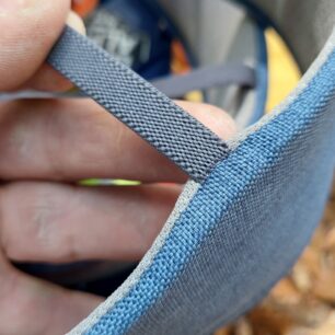 Toto řešení zabraňuje prošoupání gumičky na nohavičkách - Rock Empire NOX