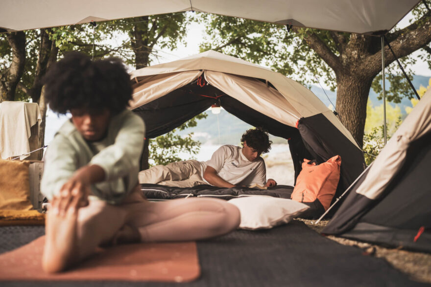 Stany EASY 2 Seconds Polycoton přináší mnohem prodyšnější materiál a bleskurychlé postavení i sbalení.