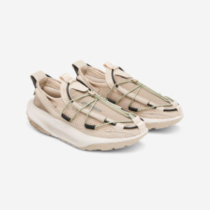 Slip-on tenisky 2 Seconds s prvky inspirovanými právě snadností a rychlostí skládání legendárního stanu 2 Seconds.