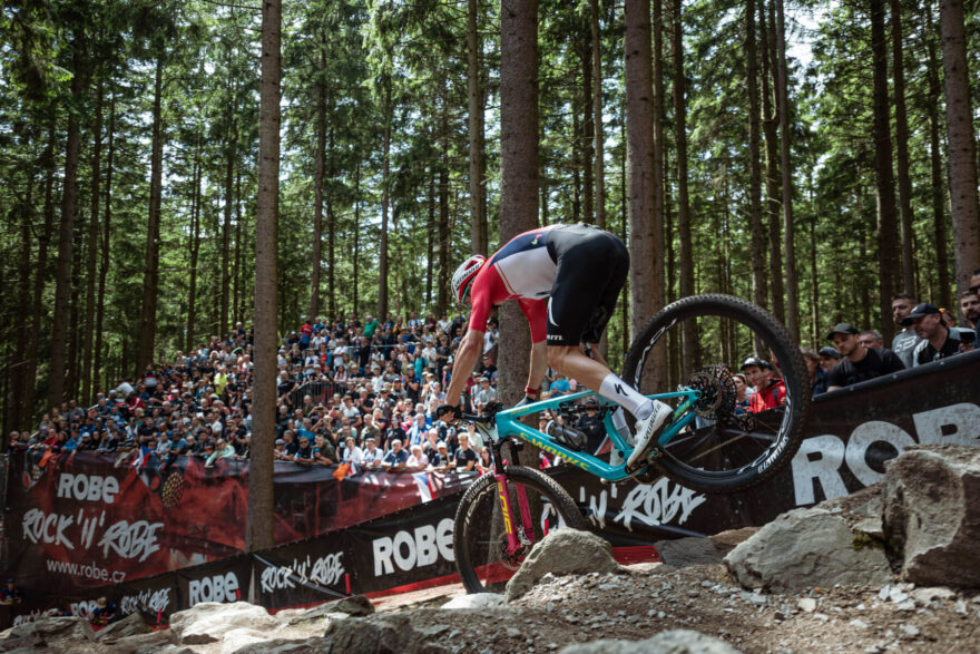 Už 23.–25. května 2025 přivítá Nové Město na Moravě další ročník prestižního Světového poháru horských kol. UCI MOUNTAIN BIKE WORLD SERIES v Novém Městě na Moravě