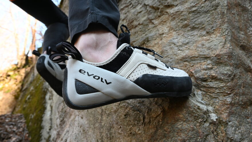 Stání na lajsnách bylo v lezečkách jisté - EVOLV DEFY LACE