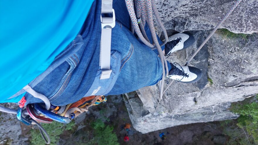 Testování lezeček EVOLV DEFY LACE na Suchých skalách