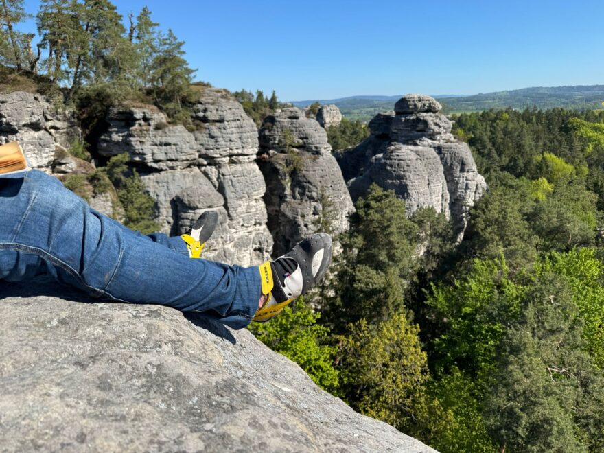 Lezečky SALTIC ENIGMA se dobře nazouvají a ke stažení slouží jeden suchý zip