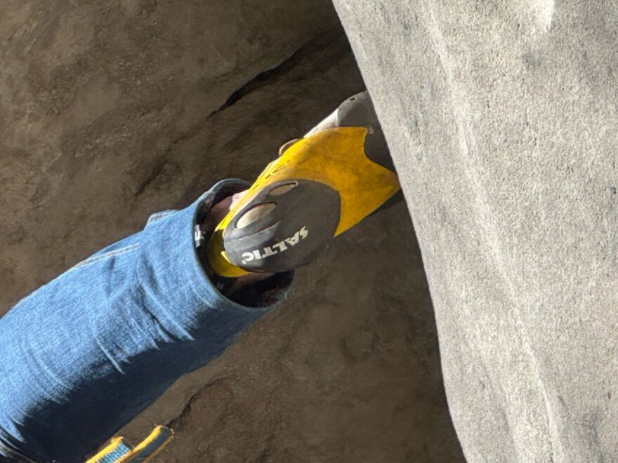 Model SALTIC ENIGMA WHITE mi vyhovoval pro lezení na měkkém písku