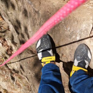 Testování lezeček SALTIC ENIGMA WHITE vápně