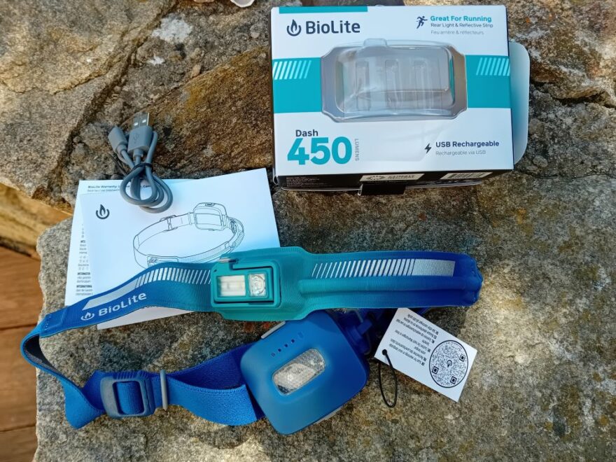 Lehká univerzální čelovka především pro běh