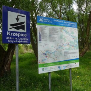 Nasedací i vysedací místa jsou skvěle značena a vybavená informačními tabulemi.