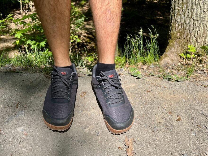 Decentní barevná kombinace bot Boty Xero Shoes Ridgeway Low Mesh.