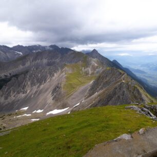 Karwendel Höhenweg je trek po hřebenech rakouských Alp severně od Innsbrucku.