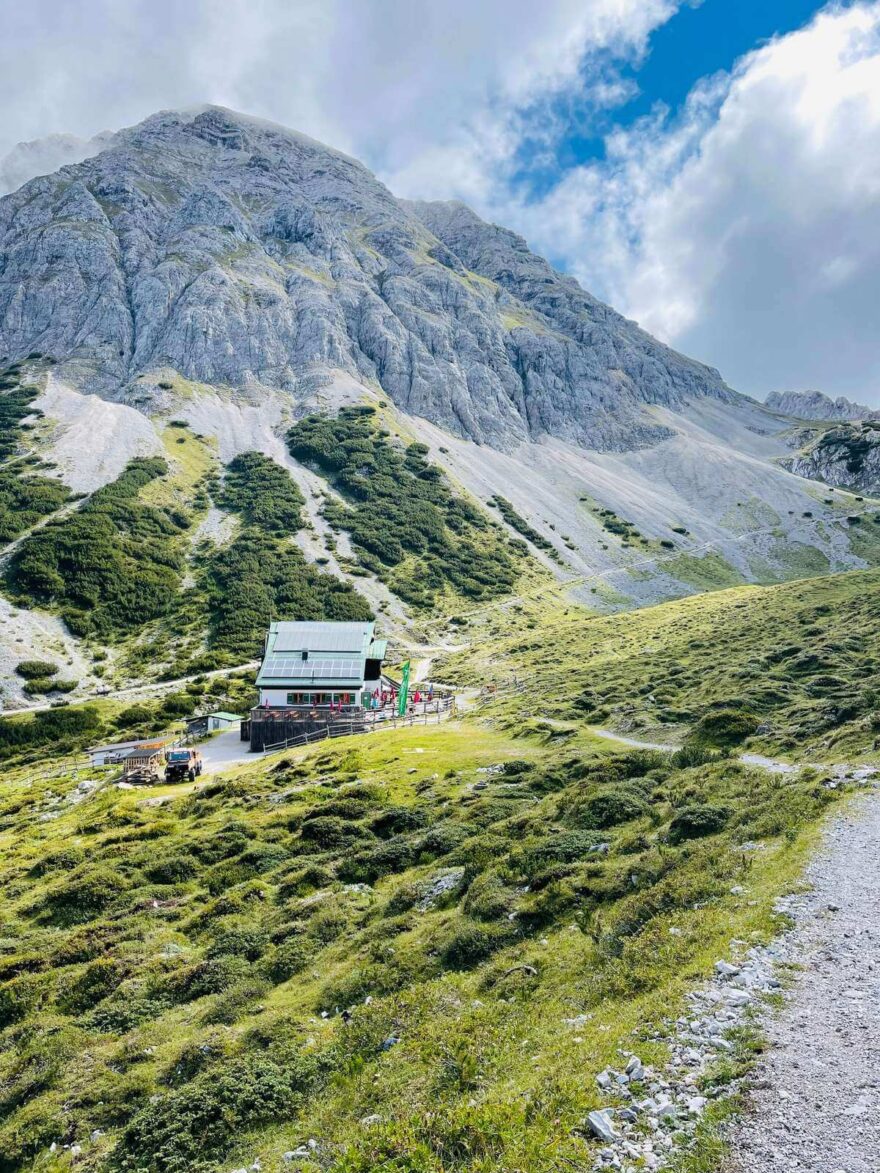 Horská chata Pfeishütte v pohoří Karwendel, rakouské Alpy. Foto: Verena Helminger