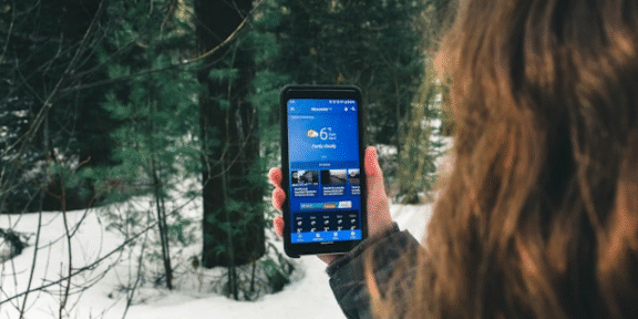 Turistika v divočině: Nejlepší smartphone pro kontakt i zábavu jako Myempire casino