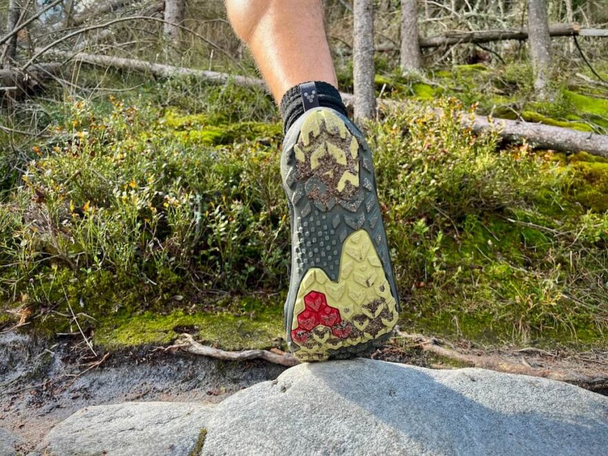 Podešev bot VIVOBAREFOOT Primus Trail Flow Mid.