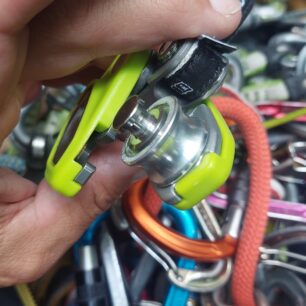 Detail na kladku - EDELRID OHMEGA