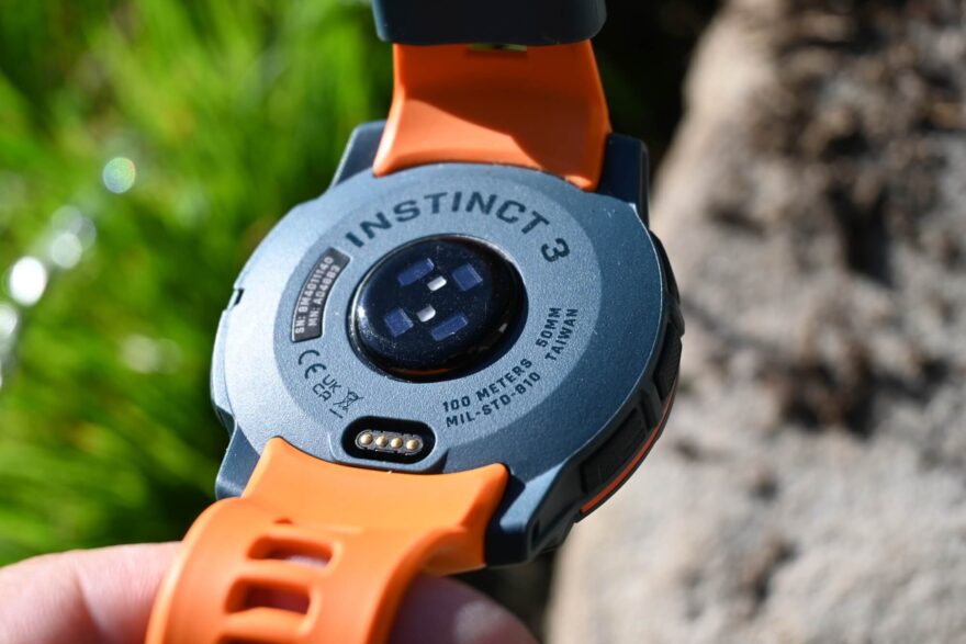 Kompletně plastové dýnko a plastová čočka na senzorech ST - GARMIN INSTINCT 3 SOLAR